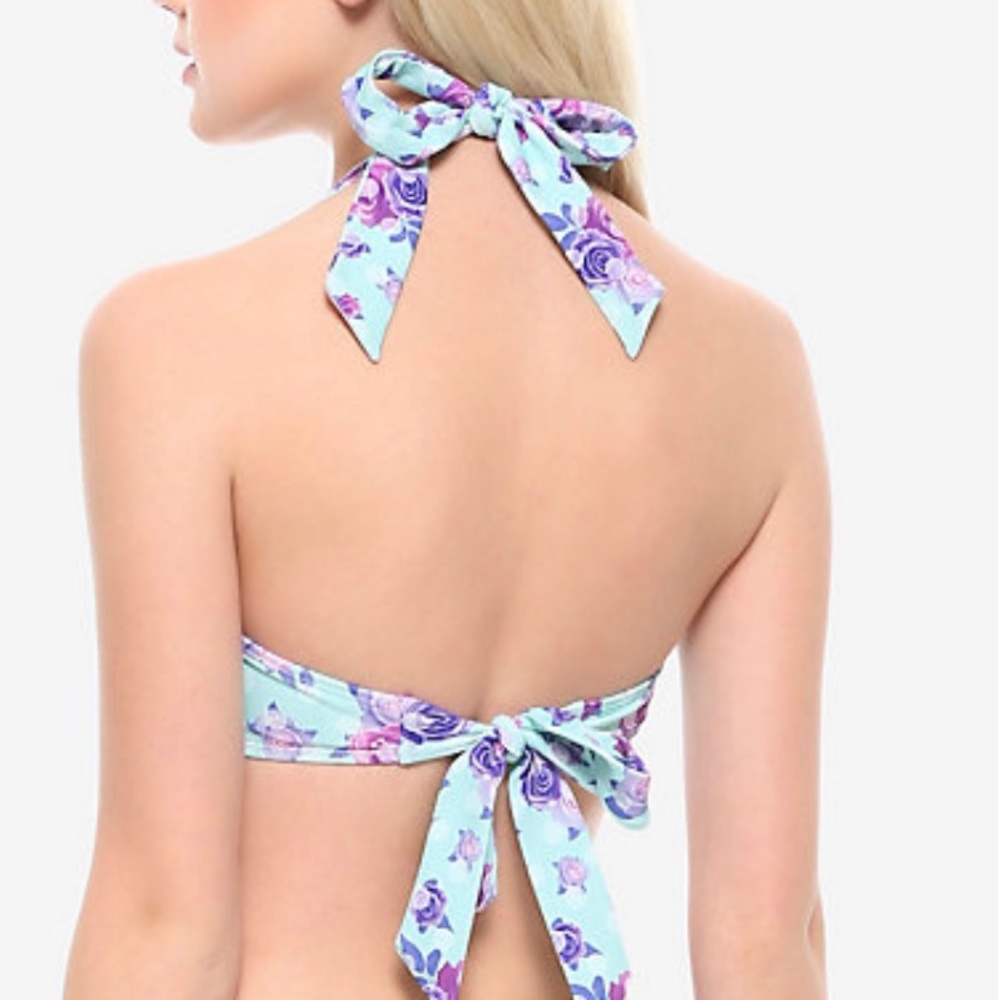BLUE FLORAL POLKA DOT RUFFLE SWIM TOP‎ Hot Topic - Picture 3 of 5